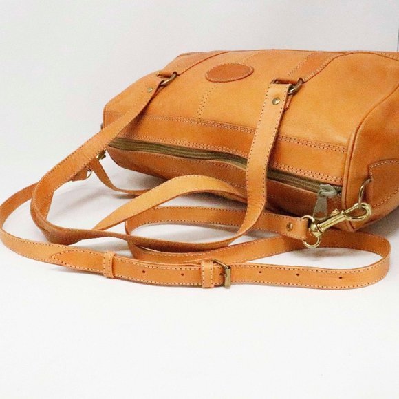 SOLD! Vintage Chaco Natural Leather Crossbody - Picture 7 of 13